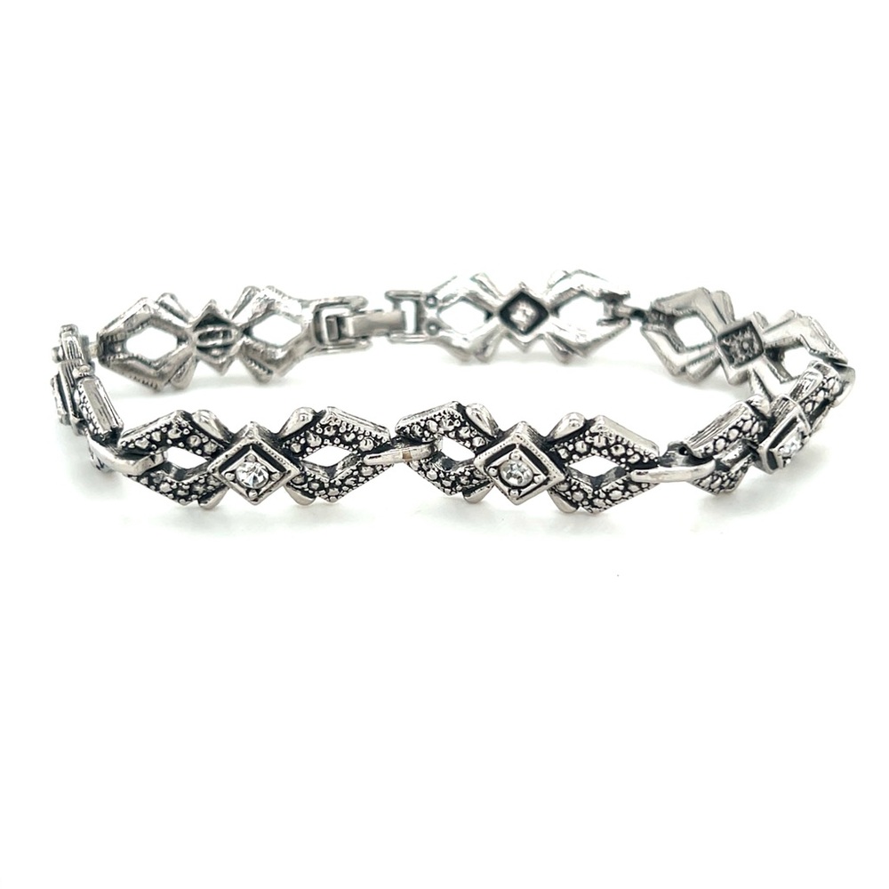 Elegant Silver‎ Tone Cz Bracelet (d)